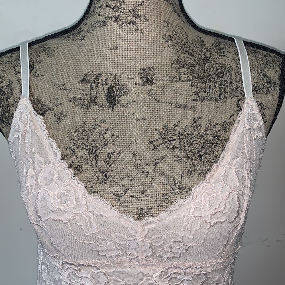 🌻4/$20 Banana Republic Sheer Lace Top - Picture 3 of 11